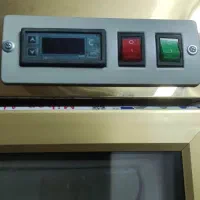 یخچال ویترین و میز کار