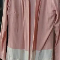 مانتو اداری و تعدادی لباس کاملا نو مناسب|لباس|کاشان, میدان کهنه|دیوار