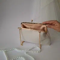 کیف عروس دست‌دوز دهانه فلزی|کیف، کفش، کمربند|کرج, کوی کارمندان جنوبی|دیوار