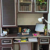 میز کامپیوتر وکتابخانه