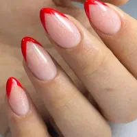 تخفیف ویژه کاشت ناخن به مدت یک هفت|خدمات آرایشگری و زیبایی|شیراز, شاپورجان|دیوار