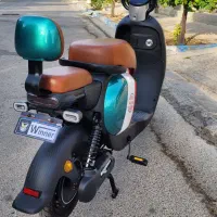 پاکشتی اسکوتر برقی