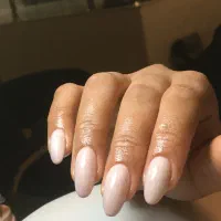 ترمیم ناخن ۲۲۰ تومن