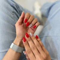 خدمات ناخن،کاشت،لمینت،ژلیش