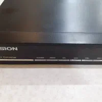 تلویزیون، گیرنده دیجیتال و میز تلویزیون