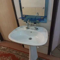 روشویی با شیر آلات