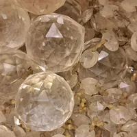 گوی لوستر|لوستر و چراغ آویز|کرج, مهرشهر - فاز ۴|دیوار