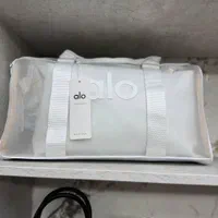 کفش مجلسی|کیف، کفش، کمربند|خرمآباد, |دیوار