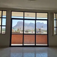 آپارتمان ۱۳۰ متری/دو خوابه/خیابان ارتش/بهداری لشکر