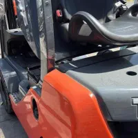 راننده لیفتراک حرفه ای با گواهینامه