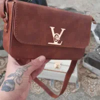 تعدادی کیف|کیف، کفش، کمربند|ساوه, |دیوار