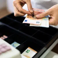 جذب حسابدار و صندوق دار کافه رستوران