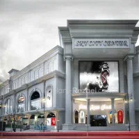 فروشگاه-بزرگ-و-دهنه-دار-در-منطقه-ای-تجاری