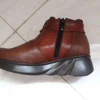 نیم بوت قهوه ای چرم طبیعی تبریز نو|کیف، کفش، کمربند|رشت, دیلمان|دیوار