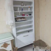 استند بزرگ و شلف جدا کننده فضا