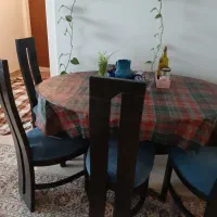 میز ناهار خوری شش نفره در حد نو با چوب راش