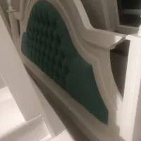 تخت دو نفره در حد نو همراه تشک داتیس