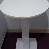 میز خاطره سفید