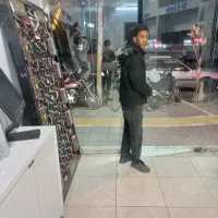 سلام فروش ملک تجاری درحاشیه میدان شهداجنب رستوران