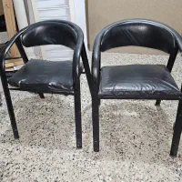 سه عدد صندلی انتظار