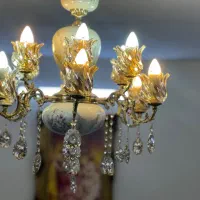 لوستر فلورانس جنس برنج وسرامیک بسیار شیک|لوستر و چراغ آویز|تهران, خانی آباد نو شمالی|دیوار