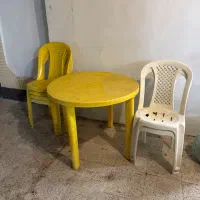 میز و صندلی پلاستیکی