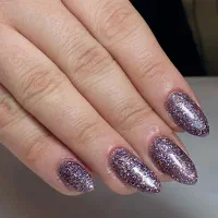 کاشت ناخن وآموزش حرفه ای ناخن،کراتین واحیاصافی مو|خدمات آرایشگری و زیبایی|خرم‌آباد, |دیوار