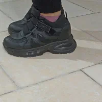 سه جفت کفش|کیف، کفش، کمربند|رشت, کوی فکوری|دیوار