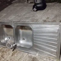 سینک با شیر