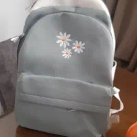 یک عدد کوله پشتی دخترانه درحدنو