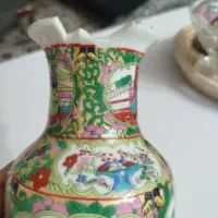 گلدان گل مرغی|کلکسیون اشیاء عتیقه|ایذه, |دیوار