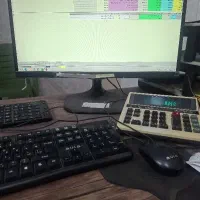 نیاز به حسابدار تمام وقت دارم