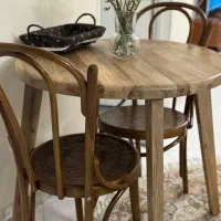 میز و صندلی چوبی (سبک لهستانی)|میز و صندلی غذاخوری|رشت, پارک شهر|دیوار