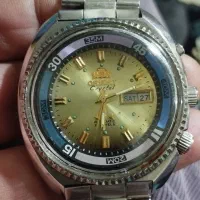 ساعت اورینت اتومات قدیمی