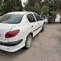 پژو۲۰۶ تیوفایو تمیز به رویت زیرپا خوب