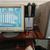 کامپیوتر با تمام متعلقات