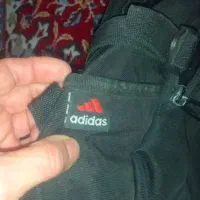 یک عدد کوله پشتی آدیداس ۲۰۰|کیف، کفش، کمربند|شاهین‌شهر, شهرک هشت بهشت|دیوار