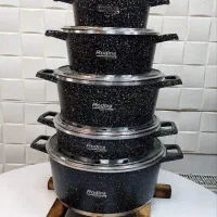 سرویس قابلمه|ظروف پخت‌وپز|شبستر, |دیوار