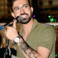 خواننده و نوازنده گیتار|خدمات پذیرایی، مراسم|تهران, باشگاه نفت|دیوار