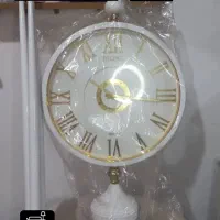 ساعت سه پایه فلزی