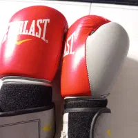 کفش اسکیت دخترانه کروس و کیسه بوکس|تجهیزات ورزشی|اصفهان, مرداویج|دیوار