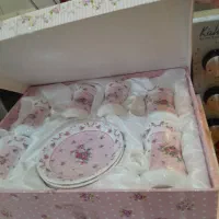 فروش چند دست ست قهوه خوری انجل درحد آک