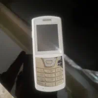 گوشی سامسونگ ساده و رم خور