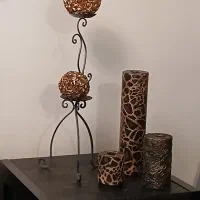 تعدادی جاشمعی فلزی