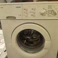 لباسشویی ااگ AEG المان|ماشین لباسشویی و خشک‌کن لباس|قم, دانشگاه قم|دیوار