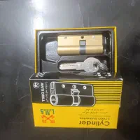 پروژکتور و هالوژن و دوربین مداربسته و قفل کلید|فروشگاه و مغازه|قم, پردیسان|دیوار