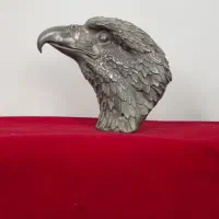 مجسمه برنز کله عقاب برنزی