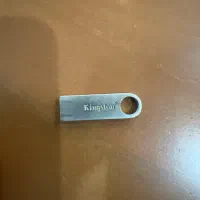 فلش مموری گینگستون ۸ گیگ