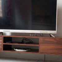 میز تلویزیون در حد نو