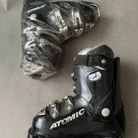 کفش اسکی Atomic